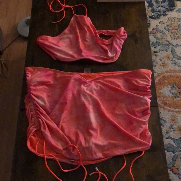 Sel doval two piece Kelly Barbie pink set - Picture 4 of 4